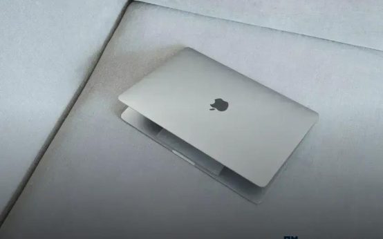 How AR Glasses Could Replace Smartphones: A Future Insight